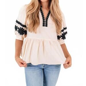NEW ENTRO floral embroidered bubble sleeved top in ecru